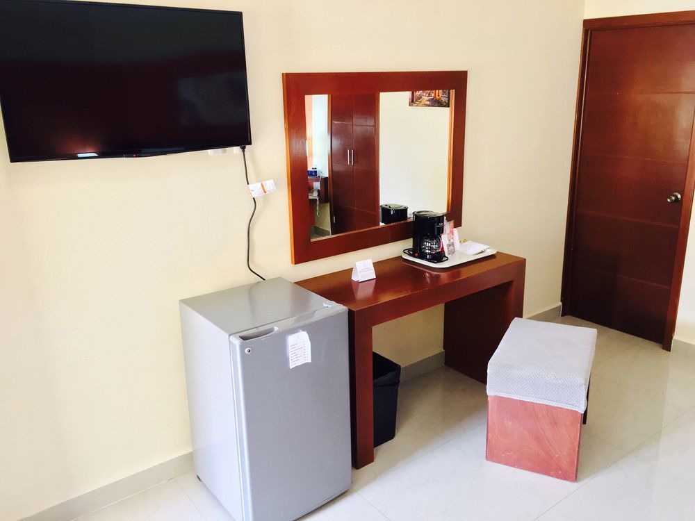 Hotel San Ignacio Inn Торреон Экстерьер фото